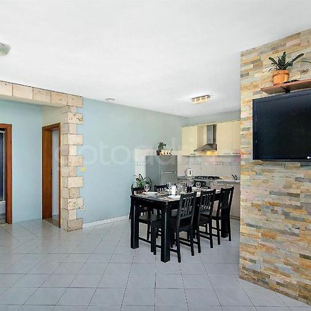 Holiday Home Darius With Hot Tub Makarska Exterior photo